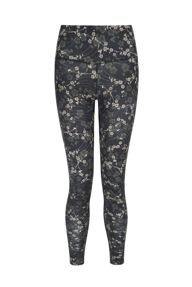 Asquith Flow With It Leggings in grey gym or yoga