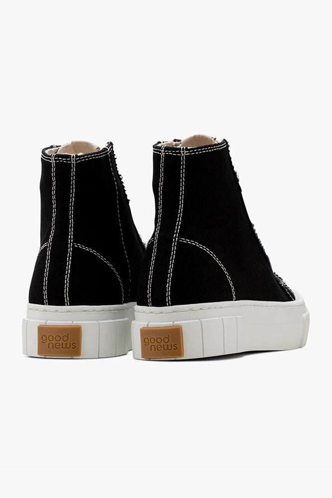 Chunks Good News Sneaker Good News Chunks Sneakers